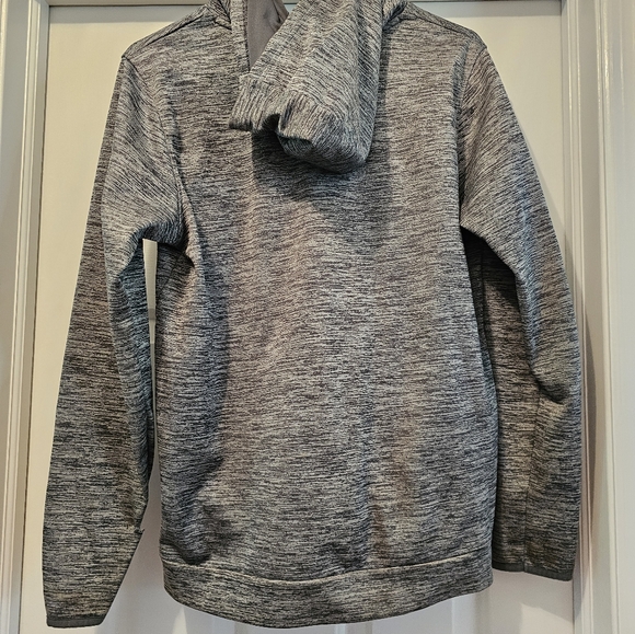 Activewear Sweatshirt - hoodie - Picture 2 of 3